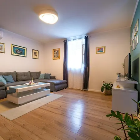 Apartment Anika